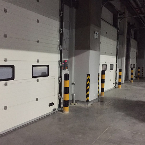 滑升门材料及工具的运输存储